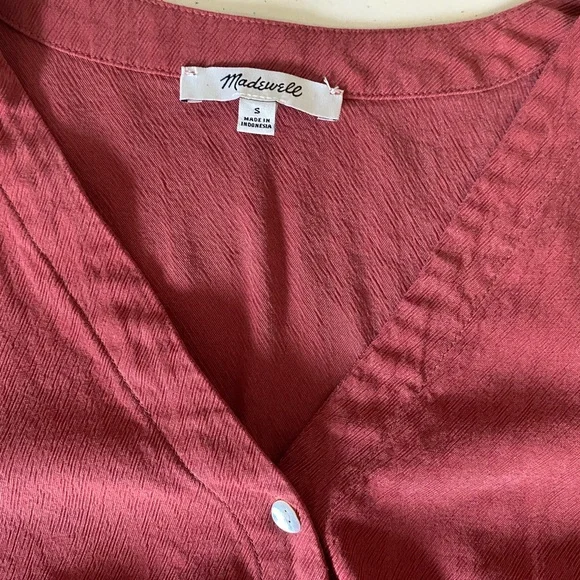 Madewell V-Neck Button-Up Blouse - Picture 6 of 6